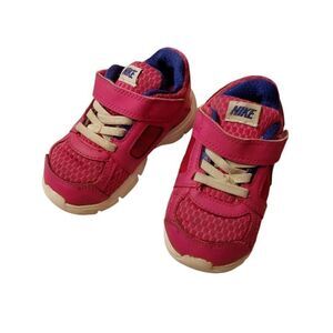 Nike sneakers 7